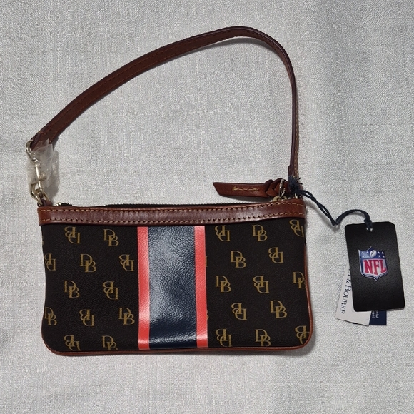 Dooney and Bourke Denver Broncos Logo Wristlet Purse Clutch Zipper with Handle - Picture 2 of 6